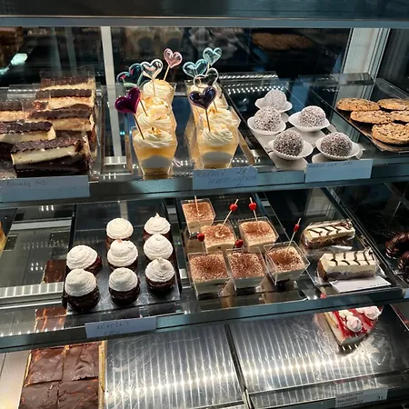 Black Hut Pensión Dunajská Streda