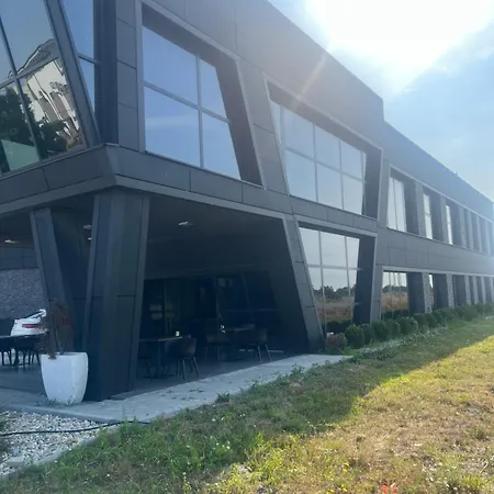 Black Hut Pensión Dunajská Streda